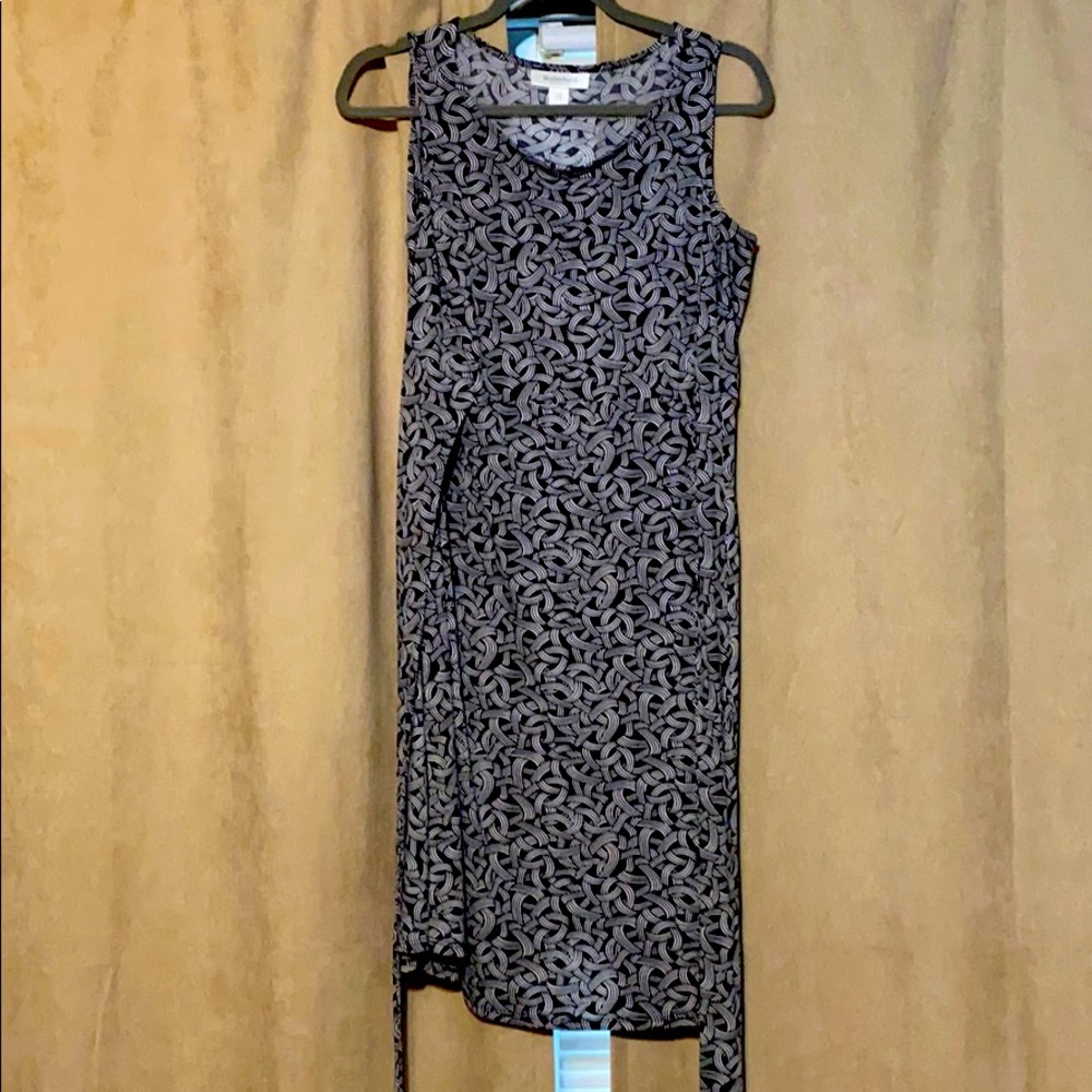 Motherhood Maternity top wrap dress